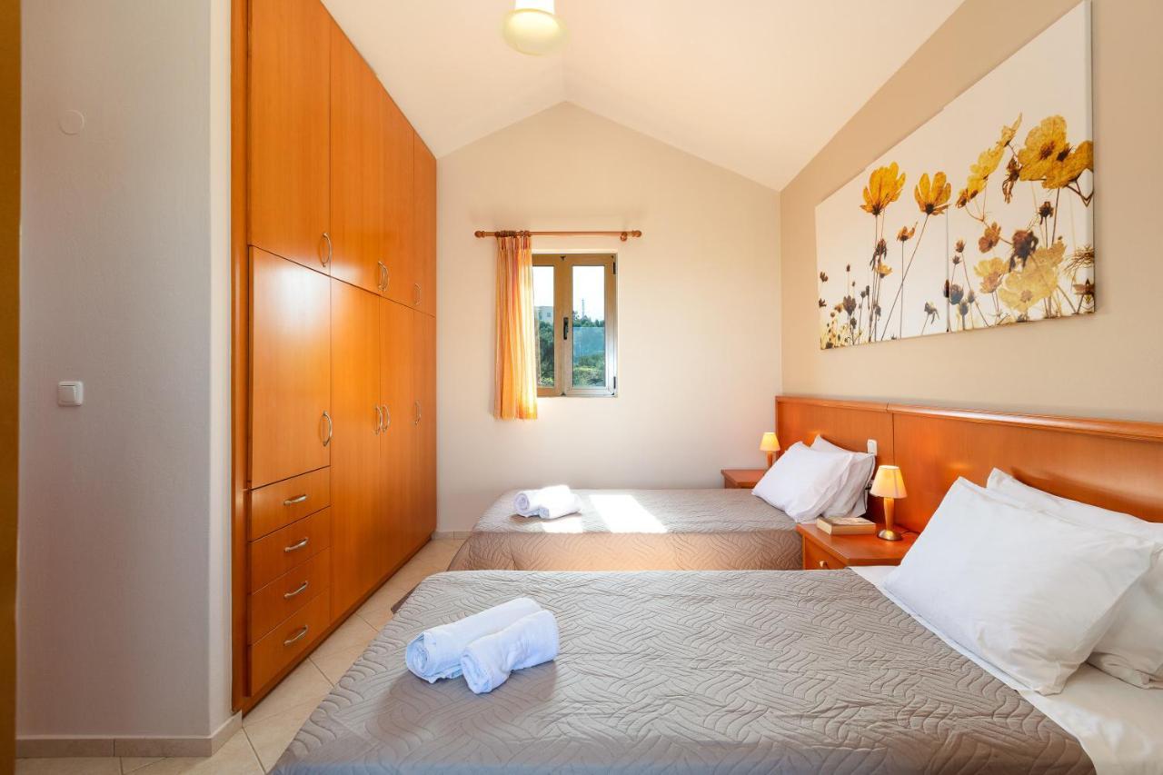 Maroulas Villas Ioanna & Stavros, Private Pools, Bbq & Seaview, By Thinkvilla Extérieur photo